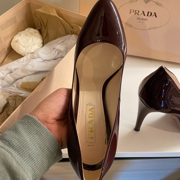 *mint* condition PRADA heels - Picture 12 of 12